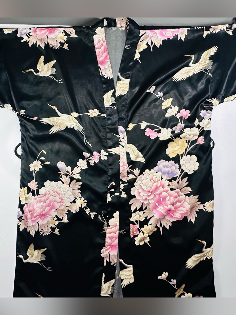 KIM + ONO Black 100% Silk Crane Floral Short Kimono Robe Luxury OS No Belt